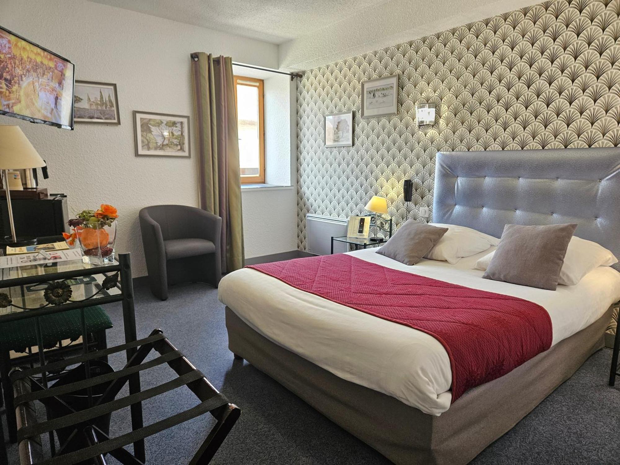 Hotel Le Val D'Amby Hieres-Sur-Amby Exterior foto